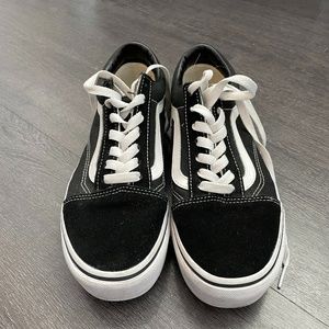 Old skool platform vans
